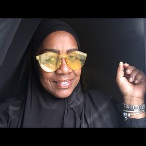 Meet your Posher, Glenda